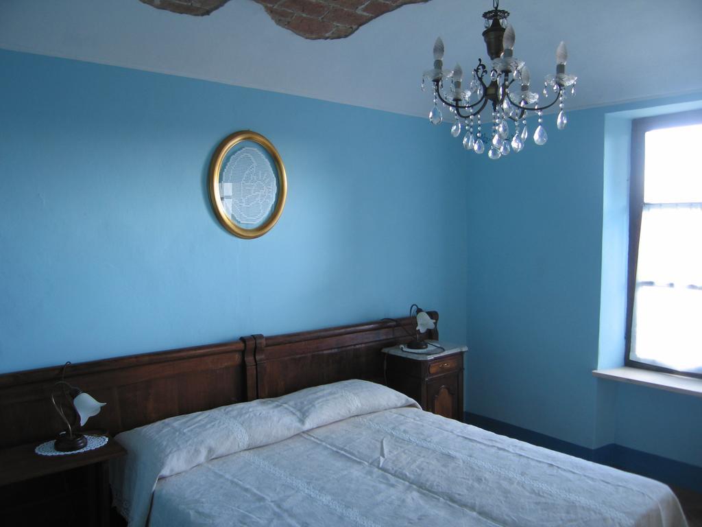 Dalla Magna Livia L&L Brusasco Cameră foto